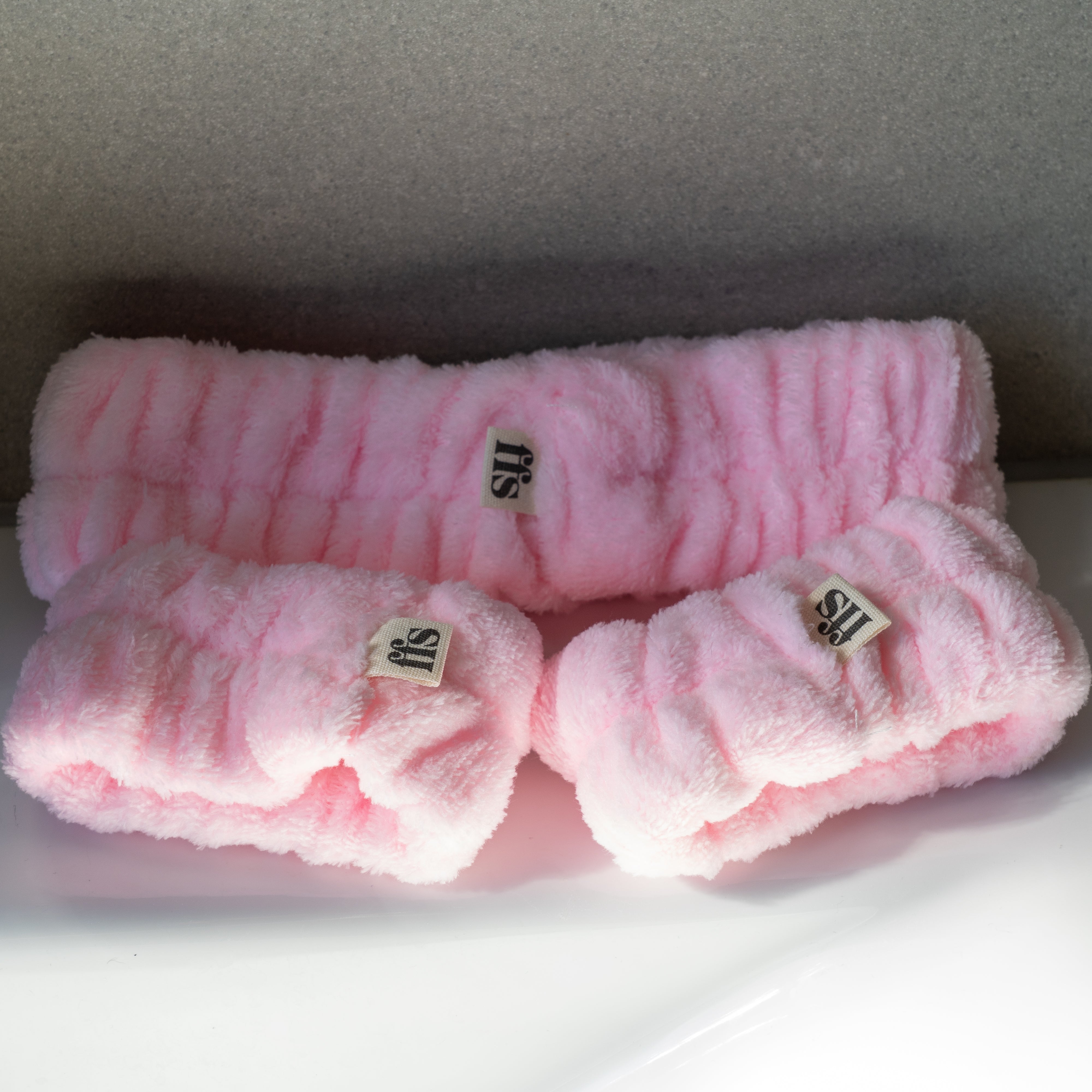 2 Wristbands & Headband Set