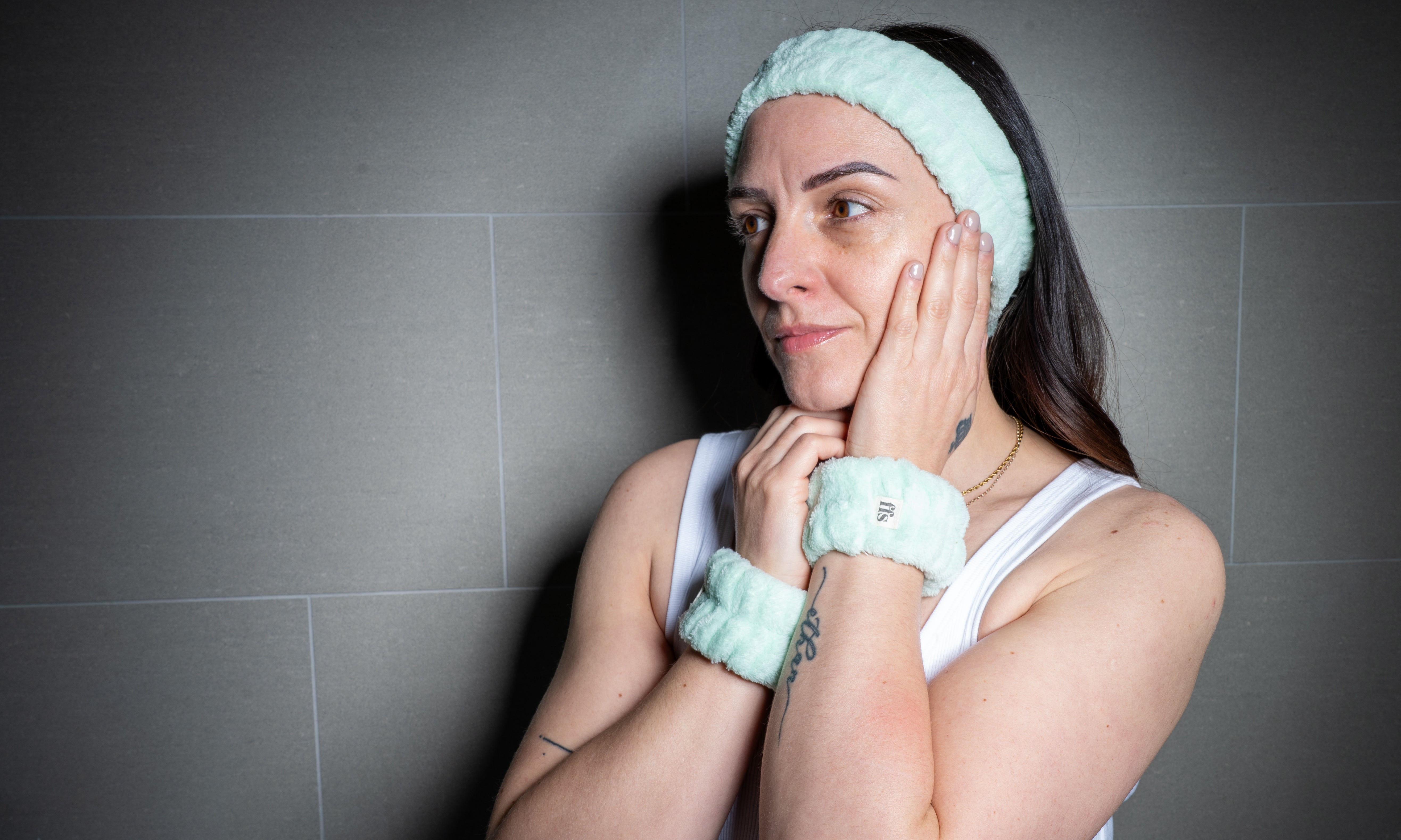 2 Wristbands & Headband Set