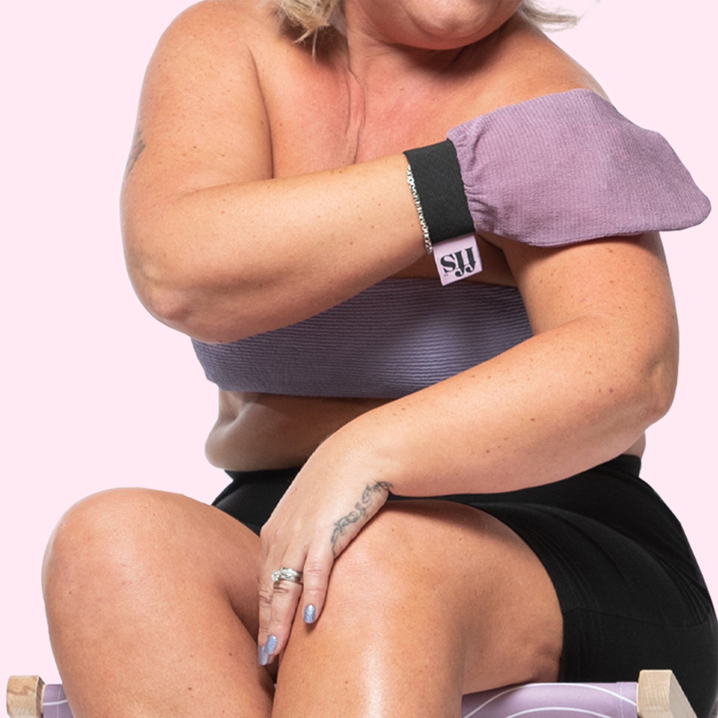 Glow-Ho-Ho Exfoliating Mitt